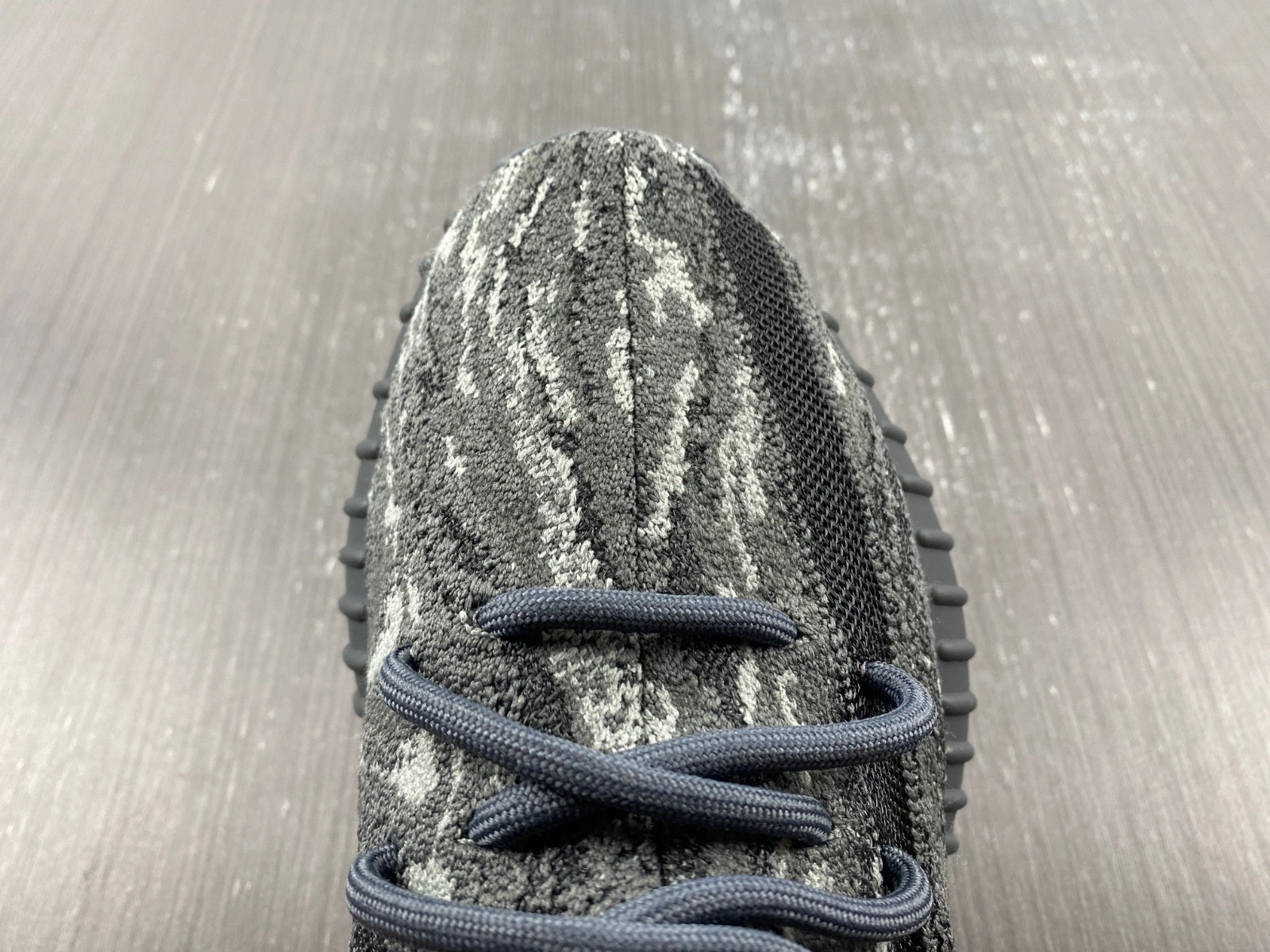 Yeezy Boost 350 V2 “MX Grey” ID4811