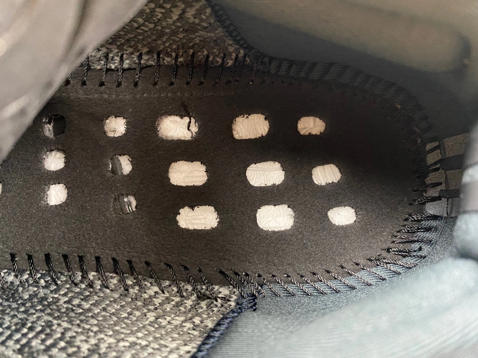 Yeezy Boost 350 V2 “MX Grey” ID4811