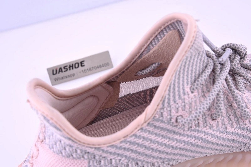 Yeezy Boost 350 V2 