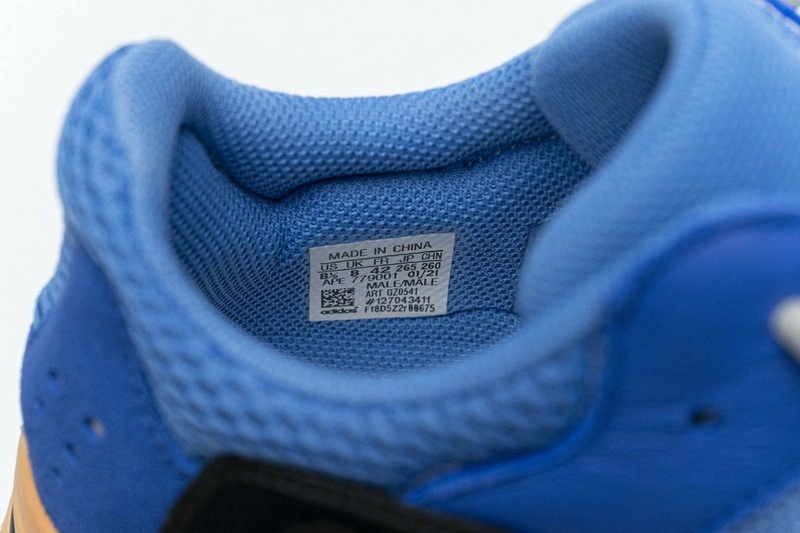 Yeezy Boost 700 Bright Blue GZ0541