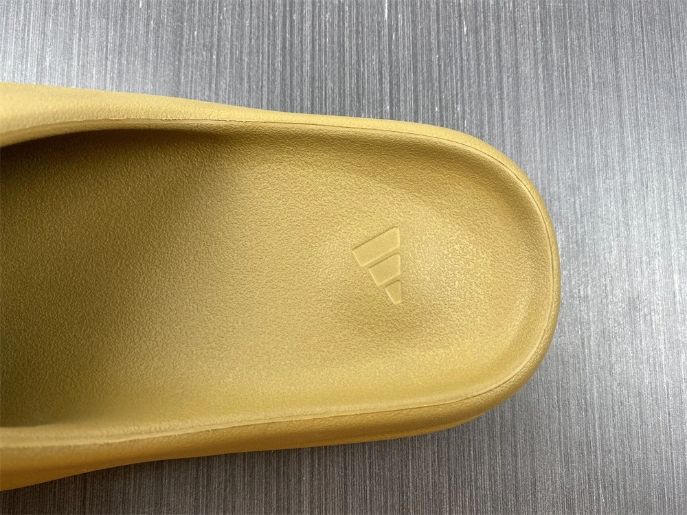 Yeezy Slides 'Ochre' - adidas - GW1931