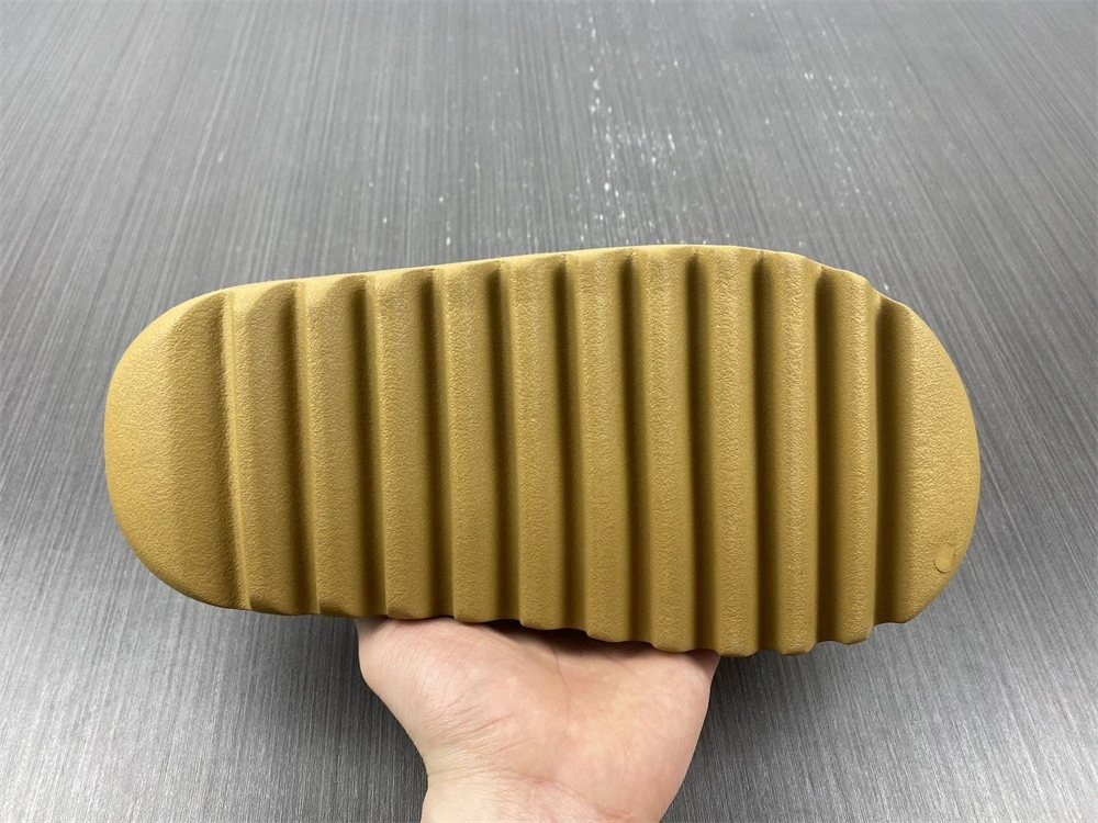 Yeezy Slides 'Ochre' - adidas - GW1931