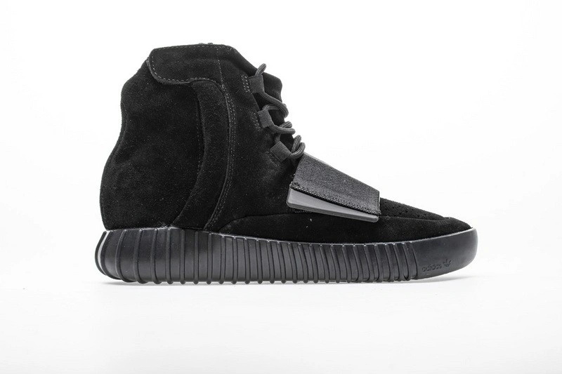 adidas  Boost 750 Triple Black  BB1839