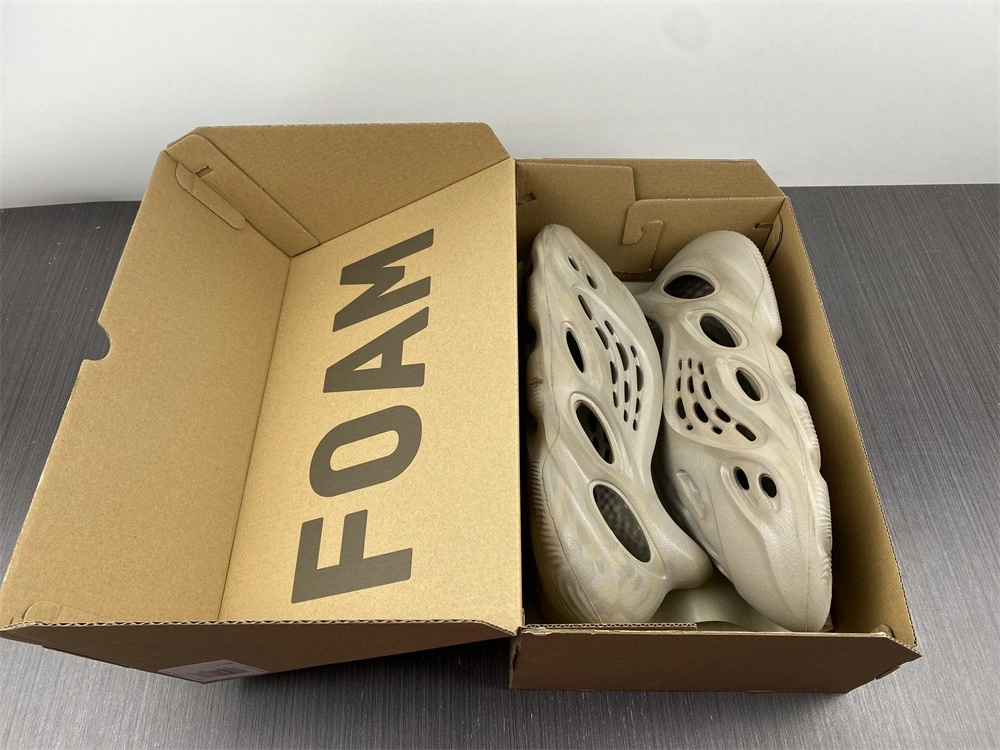 adidas  Yeezy Foam RNNR Stone Sage - GX4472