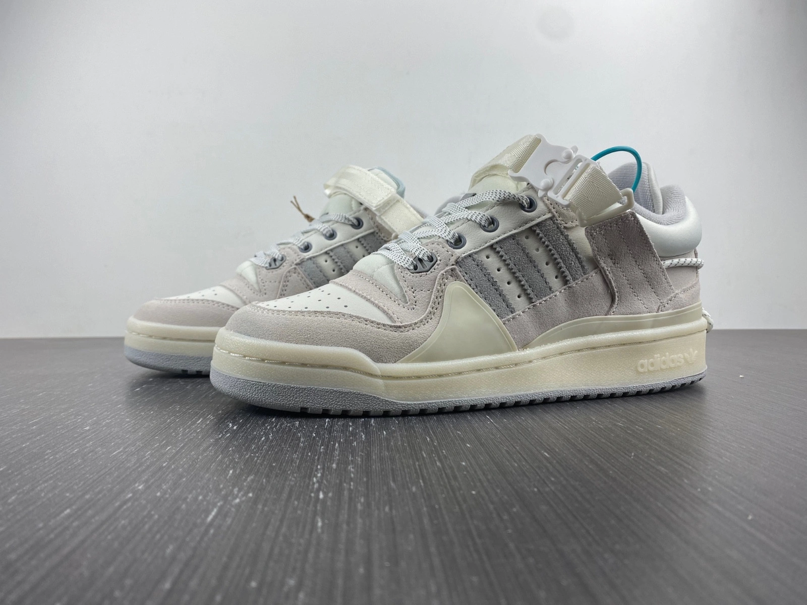 adidas Forum Buckle Low Bad Bunny Last Forum  HQ2153