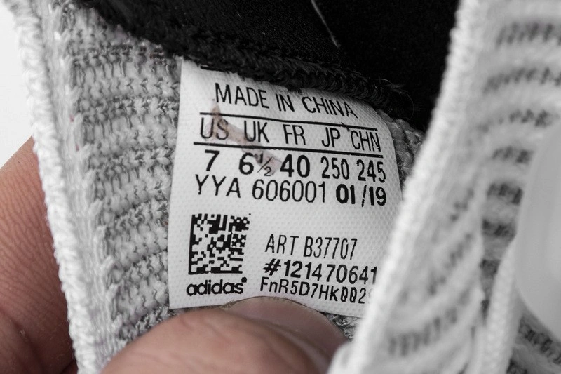 adidas Ultra Boost 2019 Panda B37707