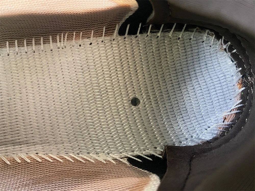 adidas Yeezy 700 V3 Copper Fade - GY4109