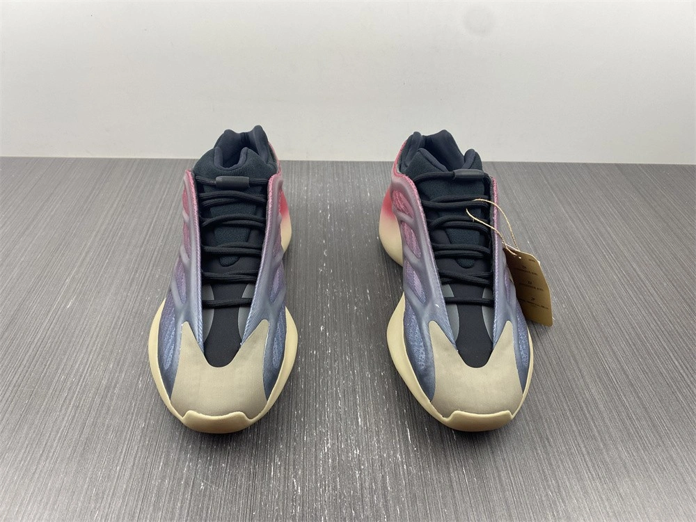 adidas Yeezy 700 V3 Fade Carbon - GW1814