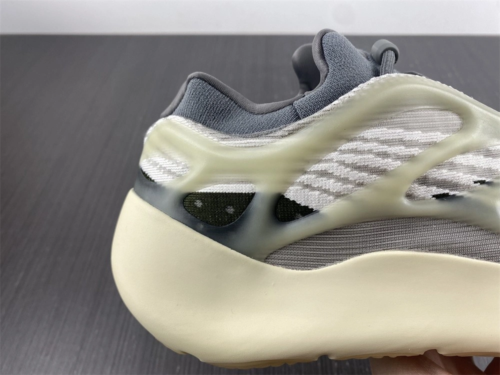 adidas Yeezy 700 V3 Fade Salt ID1674