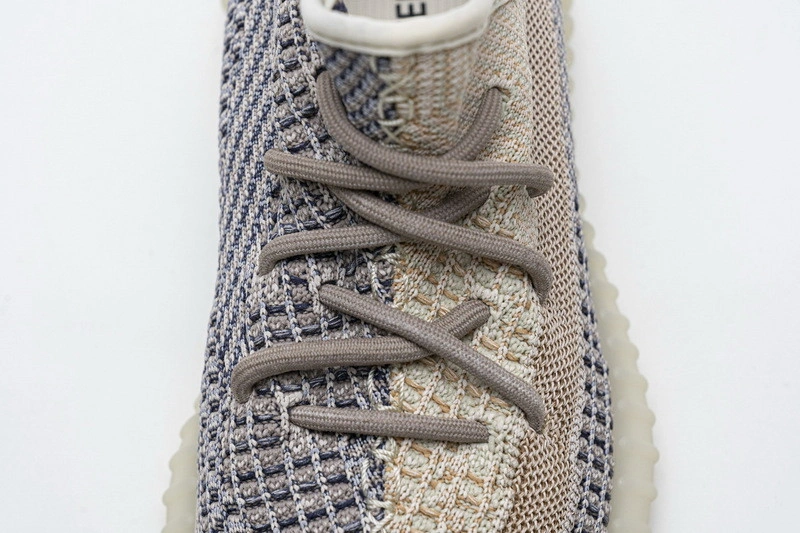 adidas Yeezy Boost 350 V2  GY7658