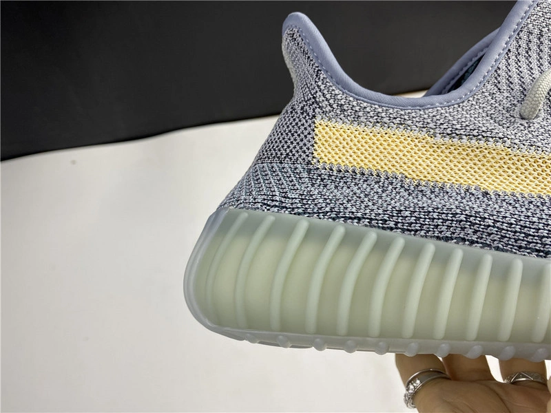 adidas Yeezy Boost 350 V2 