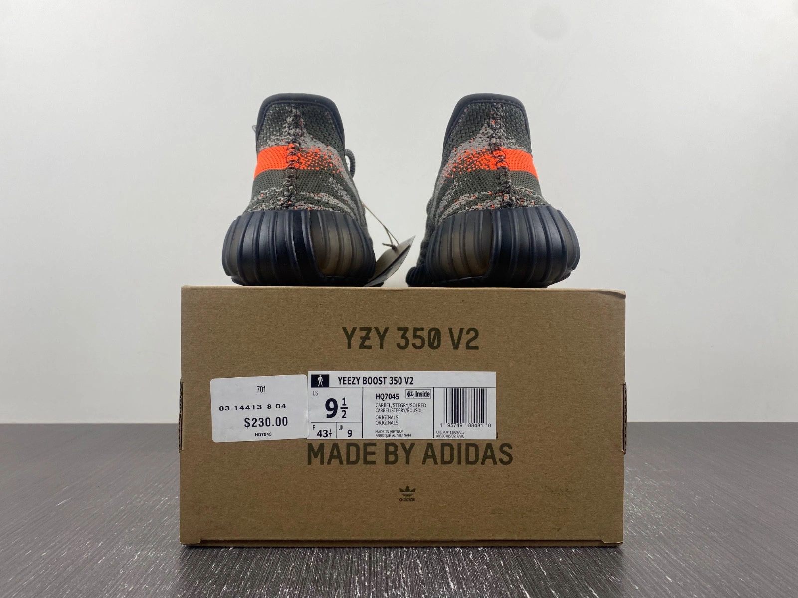 adidas Yeezy Boost 350 V2 Carbon Beluga HQ7045