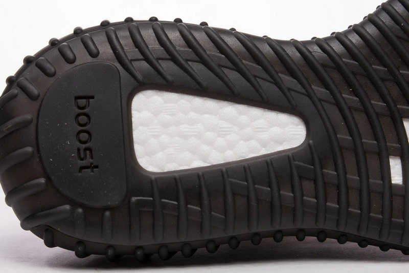 adidas Yeezy Boost 350 V2 Core Black Red BY9612