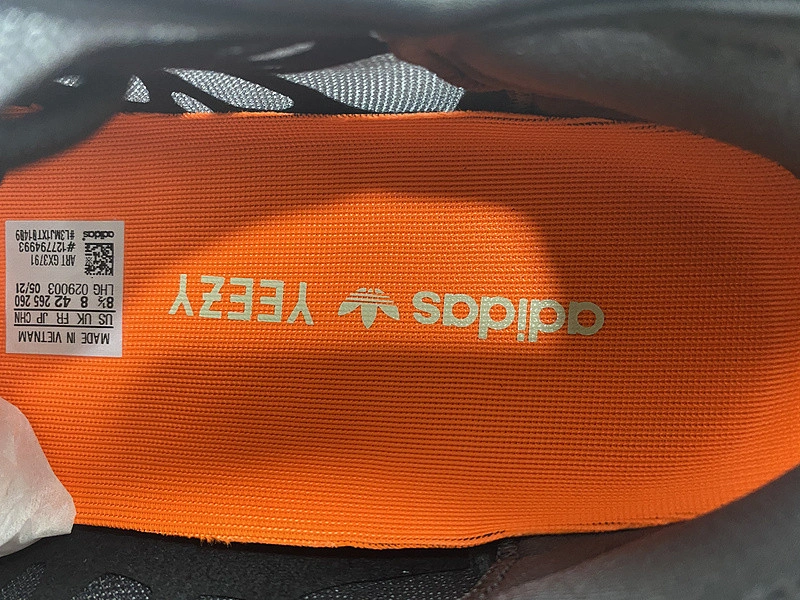 adidas Yeezy Boost 350 V2 Mono Cinder - GX3791