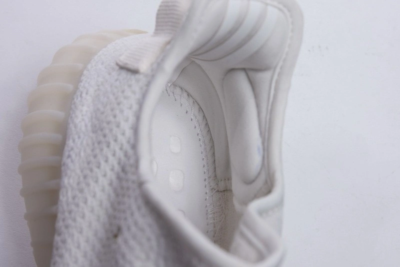 adidas Yeezy Boost 350 V2 Triple White CP9366