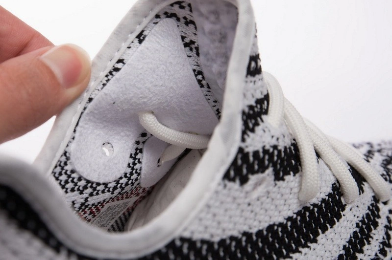 adidas Yeezy Boost 350 V2 Zebra CP9654