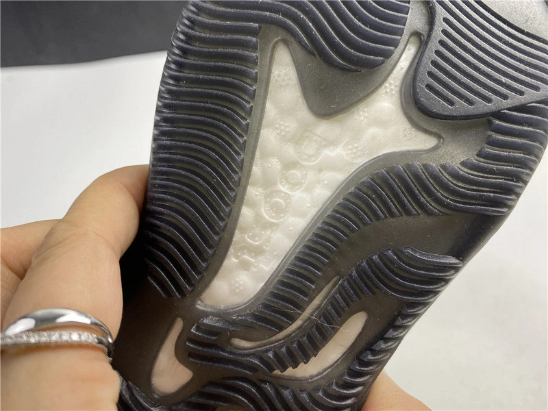 adidas Yeezy Boost 380“Hylte Glow”  FZ4990