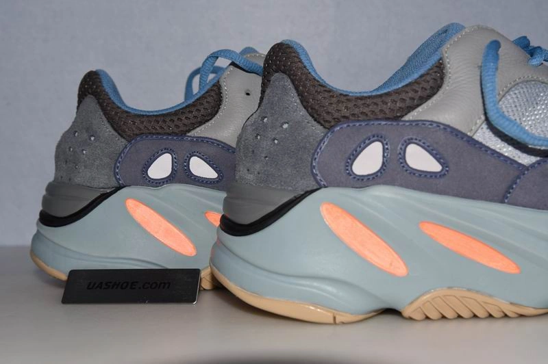 adidas Yeezy Boost 700 Carbon Blue   FW2498