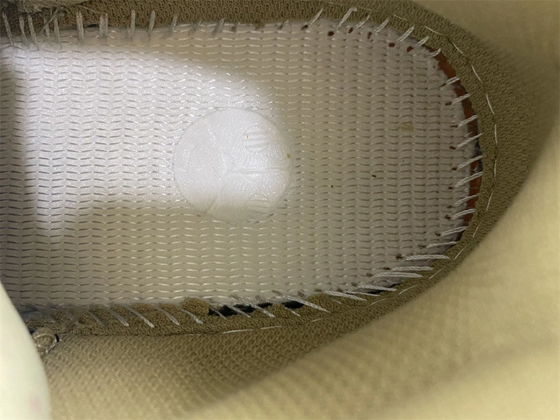 adidas Yeezy Boost 700 Enflame Amber - GW0297