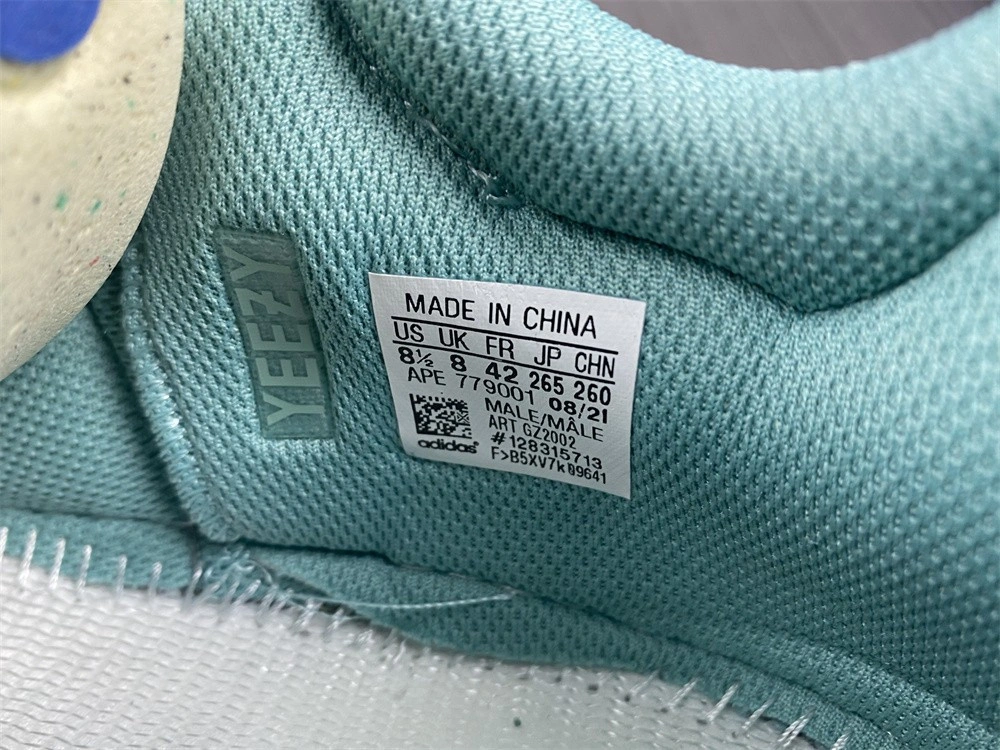 adidas Yeezy Boost 700 Faded Azure GZ2002