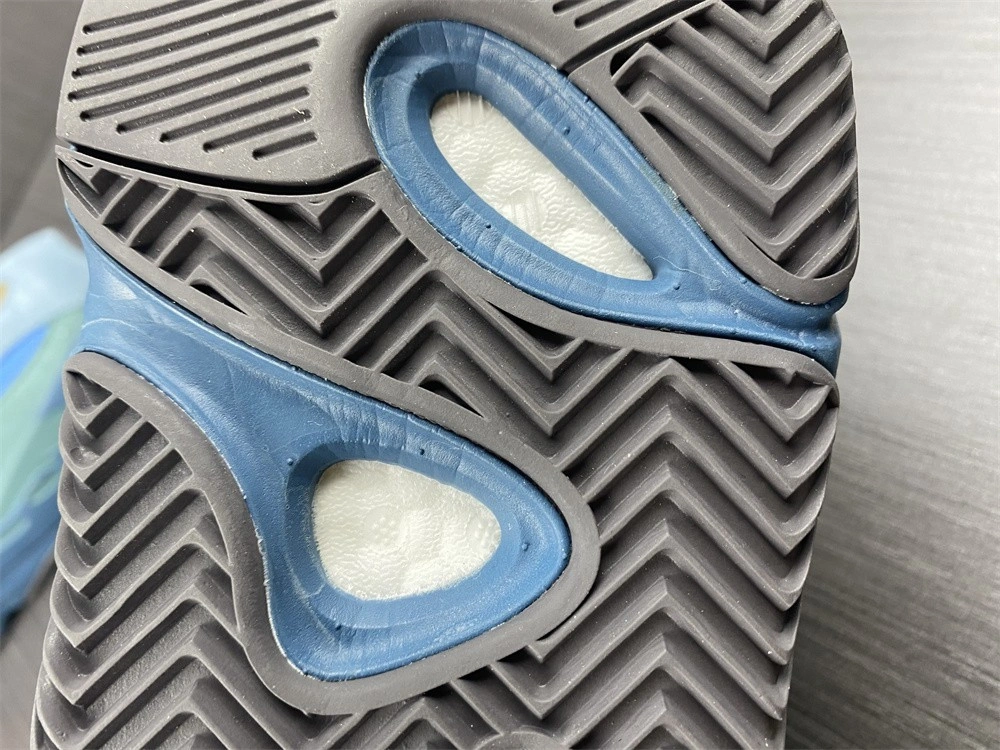 adidas Yeezy Boost 700 Faded Azure GZ2002
