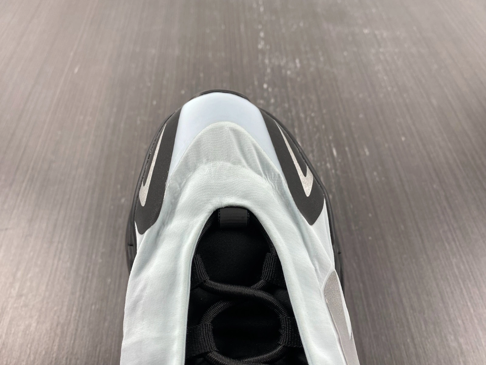 adidas Yeezy Boost 700 MNVN Blue Tint - GZ0711