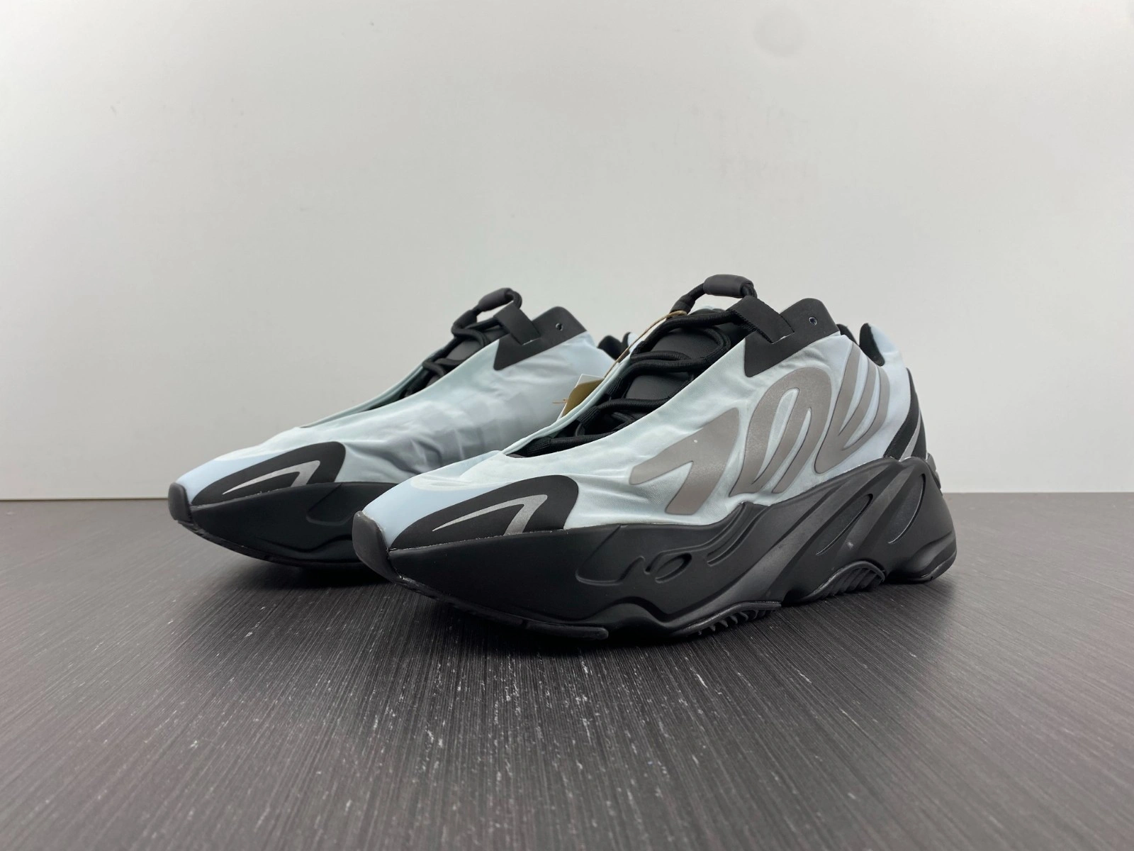 adidas Yeezy Boost 700 MNVN Blue Tint - GZ0711