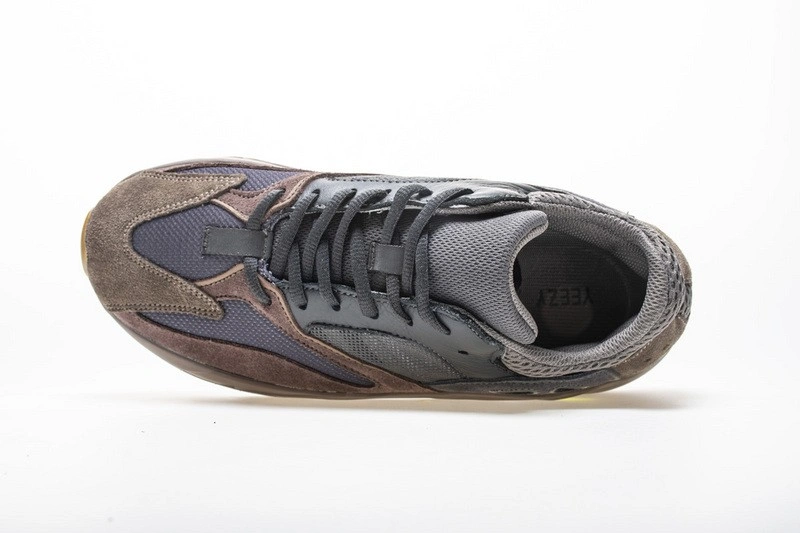 adidas Yeezy Boost 700 Mauve EE9614