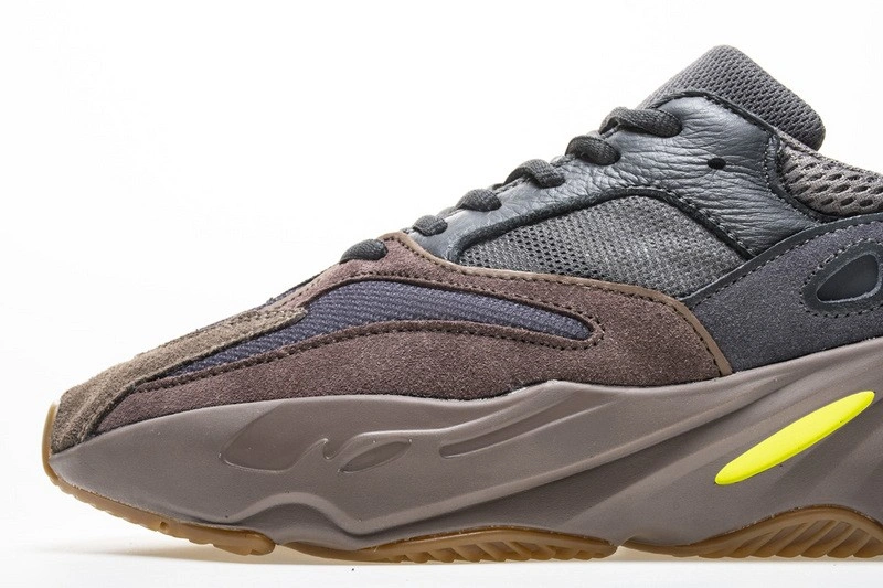 adidas Yeezy Boost 700 Mauve EE9614