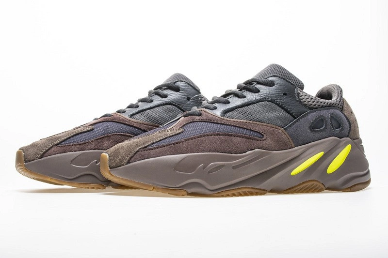 adidas Yeezy Boost 700 Mauve EE9614