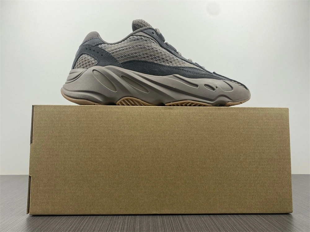 adidas Yeezy Boost 700 V2 Geode - EG6860