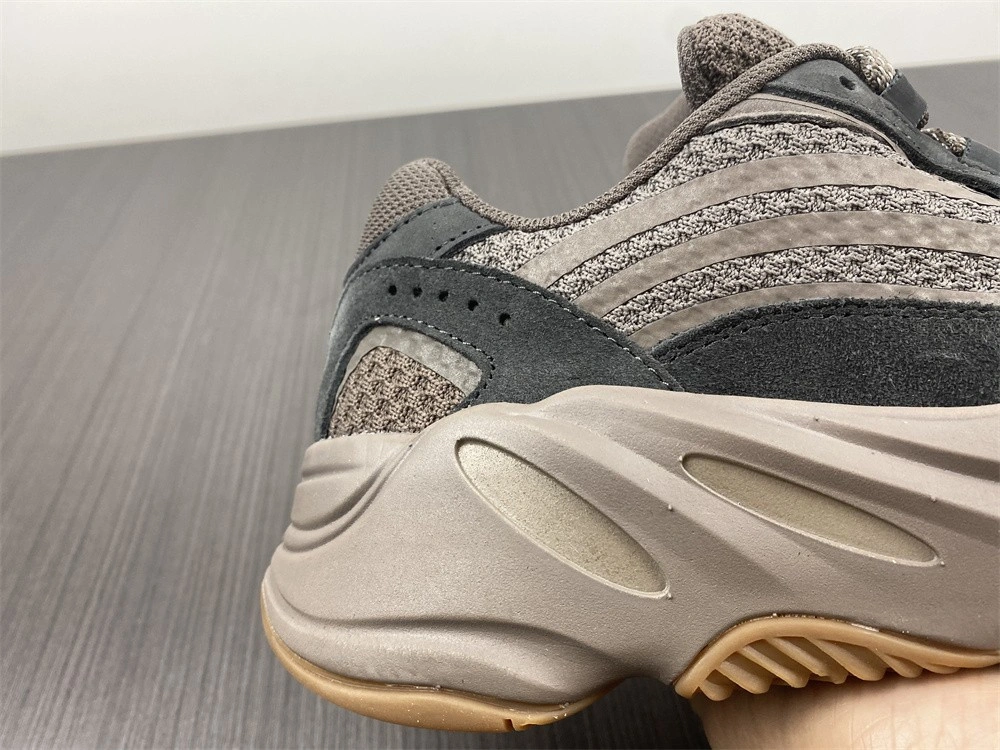 adidas Yeezy Boost 700 V2 Geode - EG6860