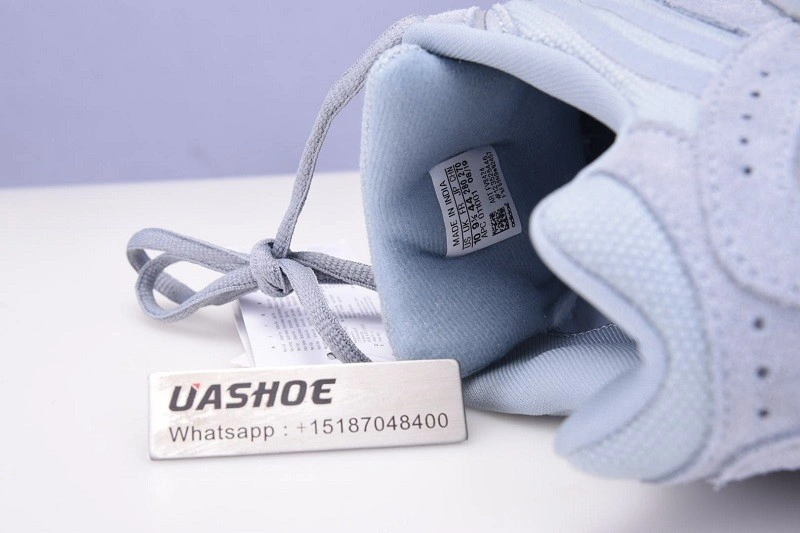adidas Yeezy Boost 700 V2 Hospital Blue  FV8424
