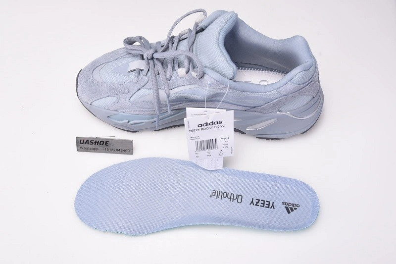 adidas Yeezy Boost 700 V2 Hospital Blue  FV8424
