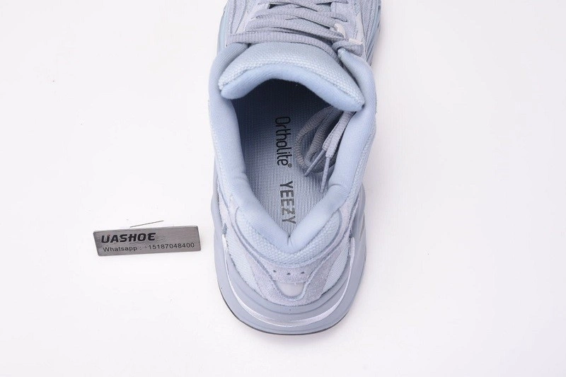 adidas Yeezy Boost 700 V2 Hospital Blue  FV8424