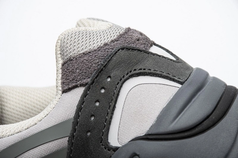 adidas Yeezy Boost 700 V2 Tephra   FU7914