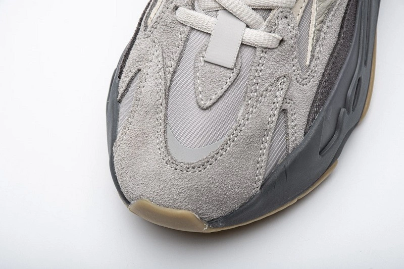 adidas Yeezy Boost 700 V2 Tephra   FU7914