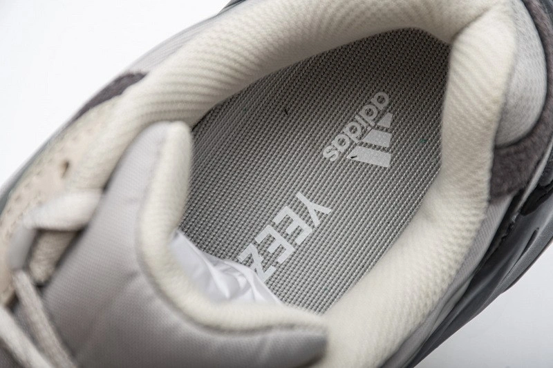 adidas Yeezy Boost 700 V2 Tephra   FU7914