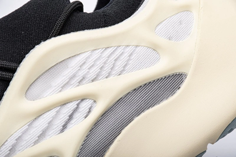 adidas Yeezy Boost 700 V3 'Azael'   FW4980