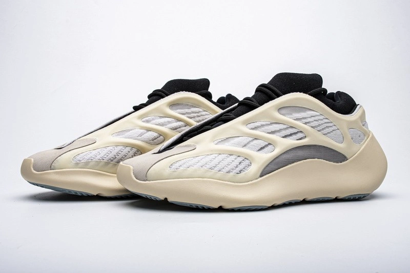 adidas Yeezy Boost 700 V3 'Azael'   FW4980