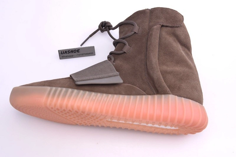 adidas Yeezy Boost 750 Light Brown Gum Chocolate   BY2456