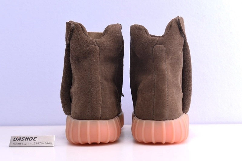 adidas Yeezy Boost 750 Light Brown Gum Chocolate   BY2456