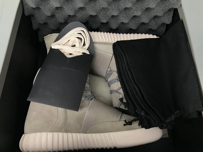 adidas Yeezy Boost 750 OG Light Brown  B35309