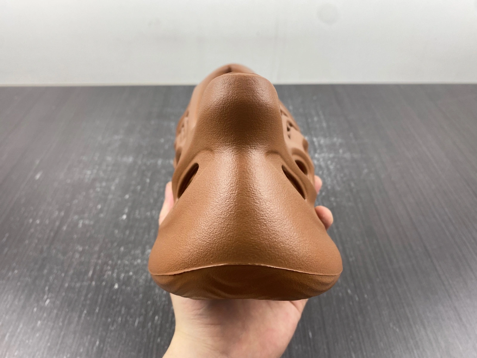 adidas Yeezy Foam RNNR Flax - HP5335