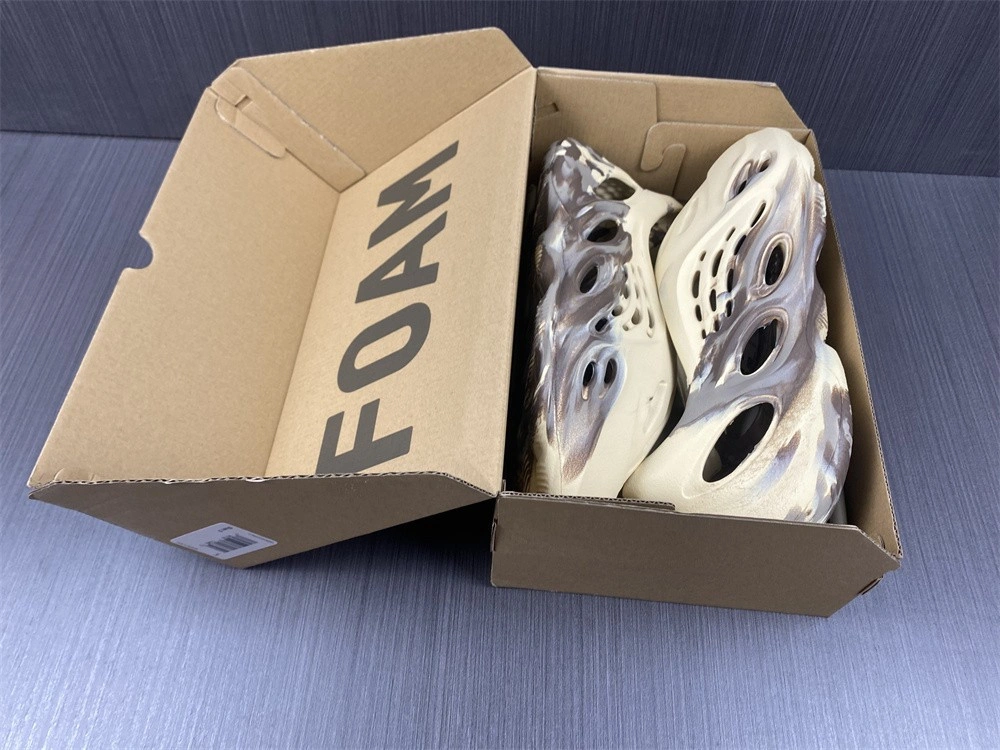 adidas Yeezy Foam RNNR MX Cream Clay - GX8774