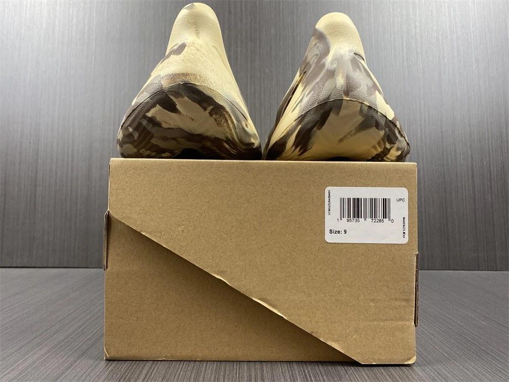 adidas Yeezy Foam RNNR MX Cream Clay - GX8774