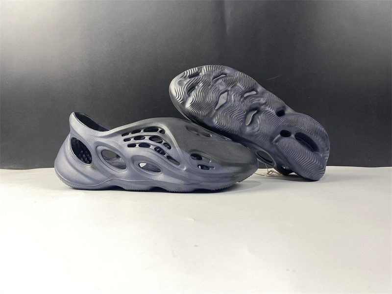 adidas Yeezy Foam RNNR Mineral Blue - GV7903