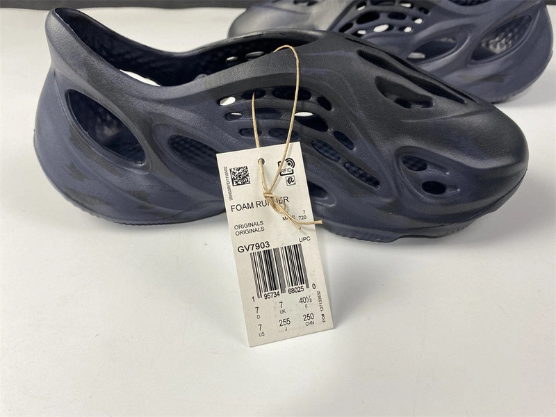adidas Yeezy Foam RNNR Mineral Blue - GV7903