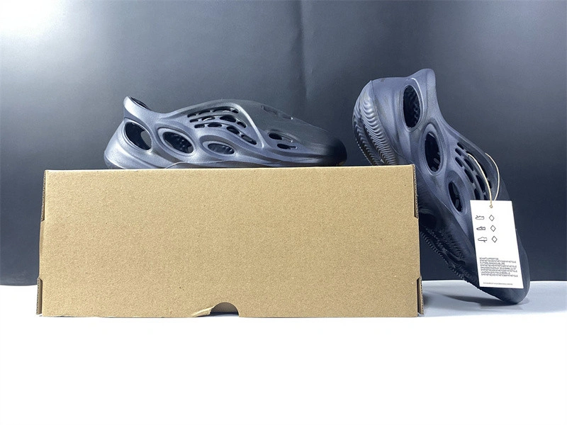 adidas Yeezy Foam RNNR Mineral Blue - GV7903