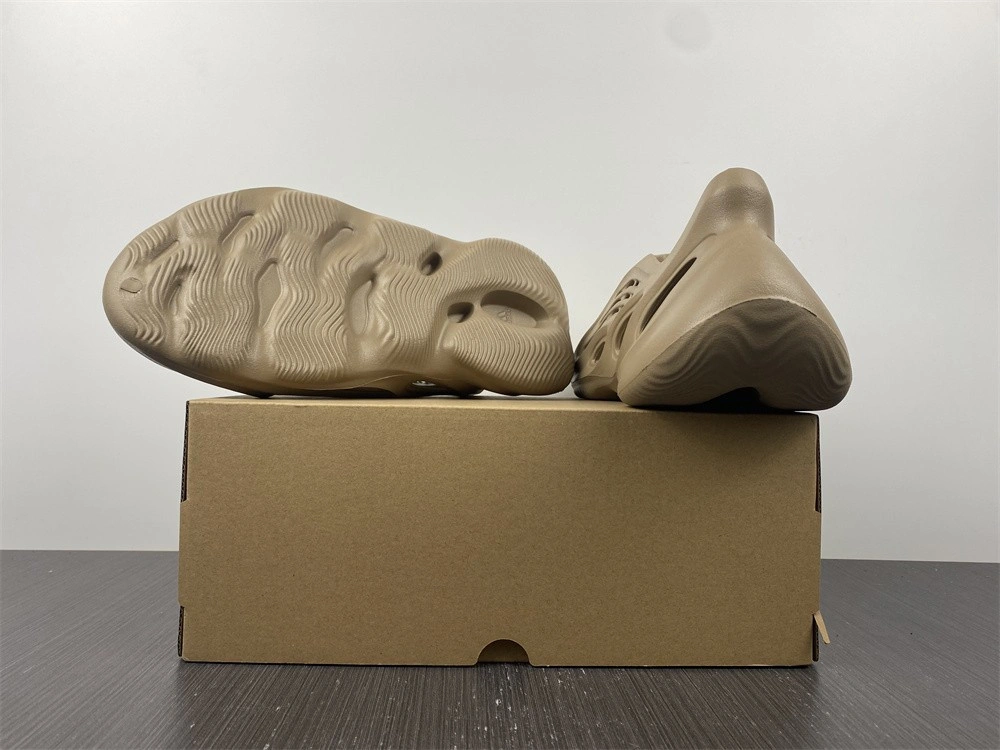 adidas Yeezy Foam RNNR Mist - GV6774